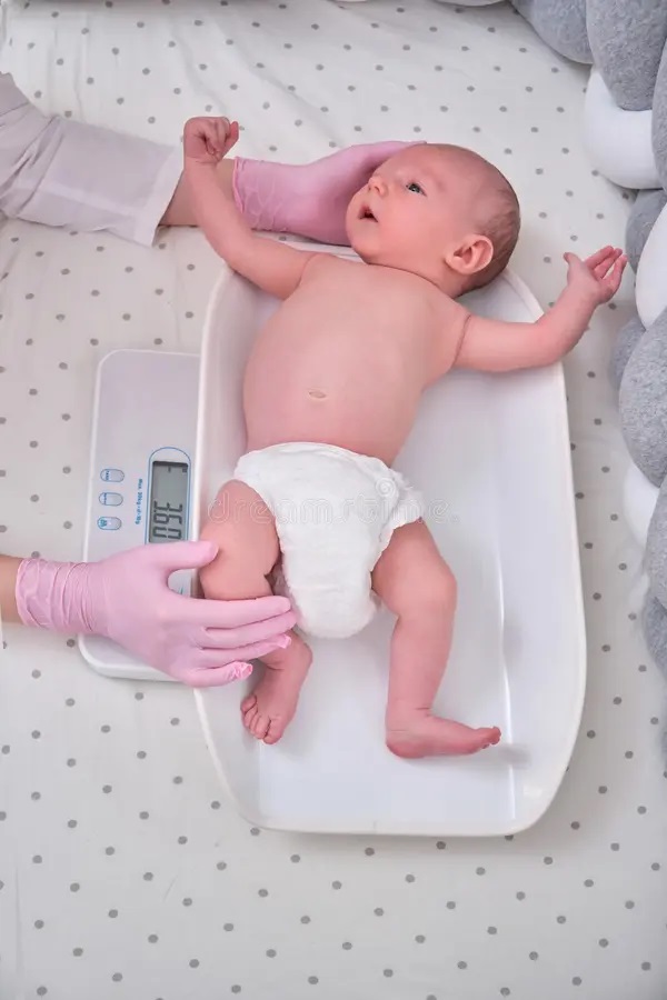 Greutate Bebeluși - Tabel Greutate Fete și Băieți de la naștere până la vârsta de 5 ani pe luni
